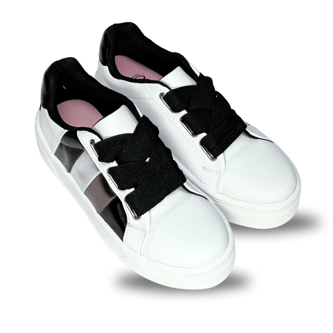 VALERIA Blanco con Negro (Suela Nueva Ultraligera)