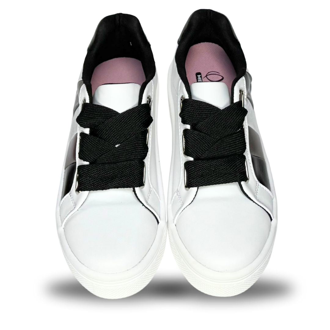 VALERIA Blanco con Negro (Suela Nueva Ultraligera)